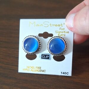 Main Street blue round clip on earrings